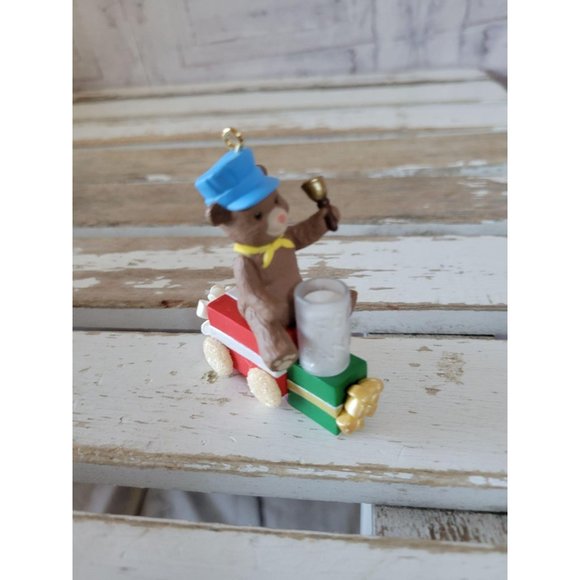 Hallmark bear train ornament 1999 vintage Xmas hol - Picture 1 of 6